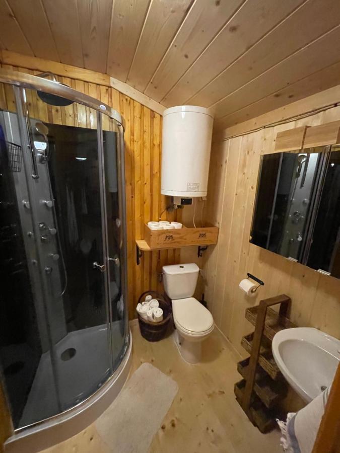 Roznow Domek Pod Zamkiem Buitenkant foto